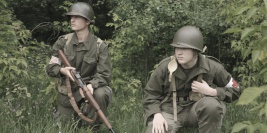 NA OBCEJ ZIEMI 1944 - WARSZAWA 2009