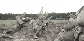 NA OBCEJ ZIEMI 1944 - WARSZAWA 2009