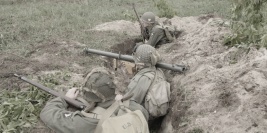 NA OBCEJ ZIEMI 1944 - WARSZAWA 2009